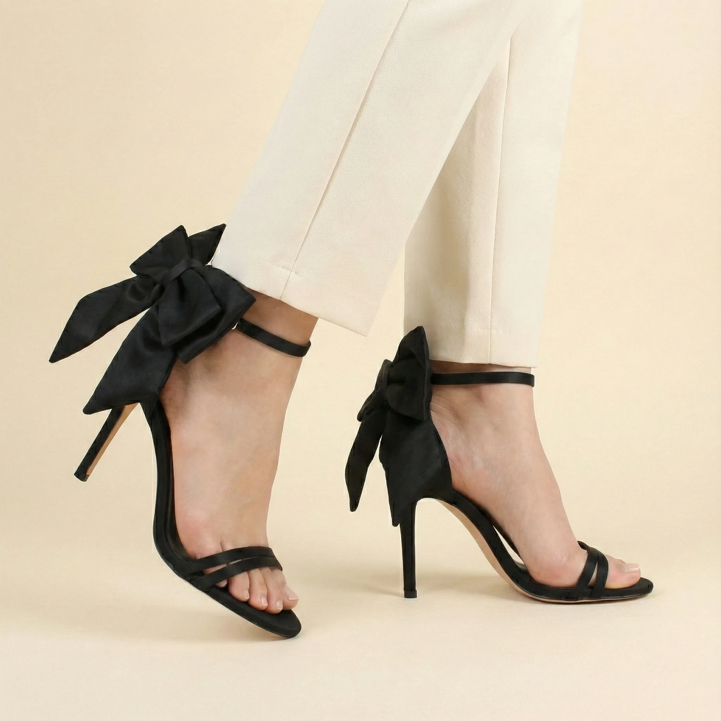 The Midnight Bow Stiletto