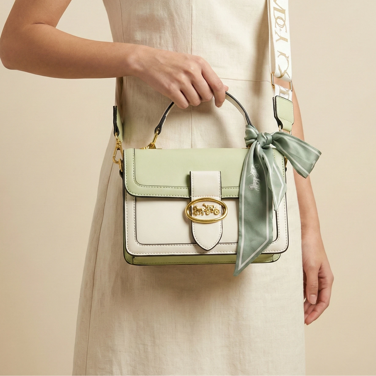 Heritage Carriage Bag